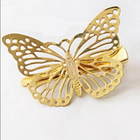 Golden Butterfly 🦋 Hair Clips - Picture 3 of 3